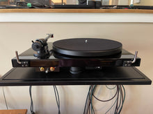 Load image into Gallery viewer, Pro-Ject Debut Carbon Evo