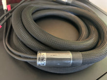 Load image into Gallery viewer, Shunyata ΞTRON Cobra Speaker Cable Spades 3M