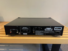 Load image into Gallery viewer, Rotel RCD-1072
