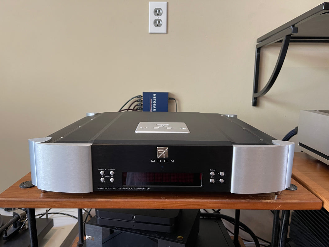 Moon 680D